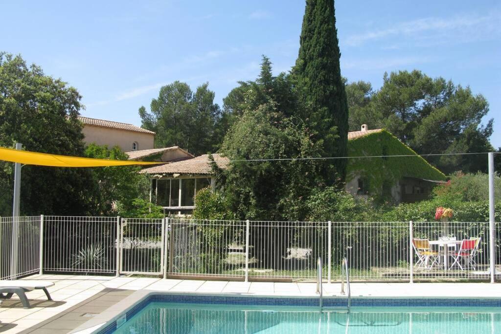 Gite Avec Piscine Et Climatisation Buzignargues Exteriér fotografie